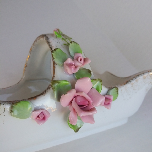 Lefton China Basket with Raised Roses Fine Porcelain - Picture 9 of 15